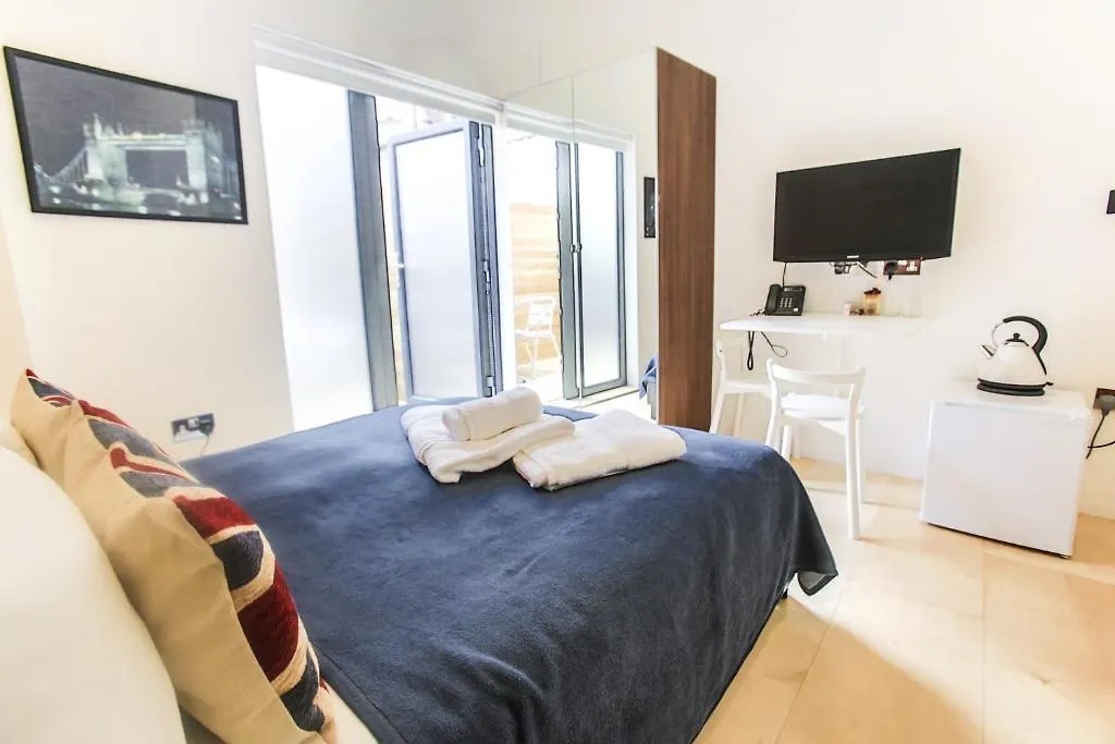 Aparthotel Room Home Stay London