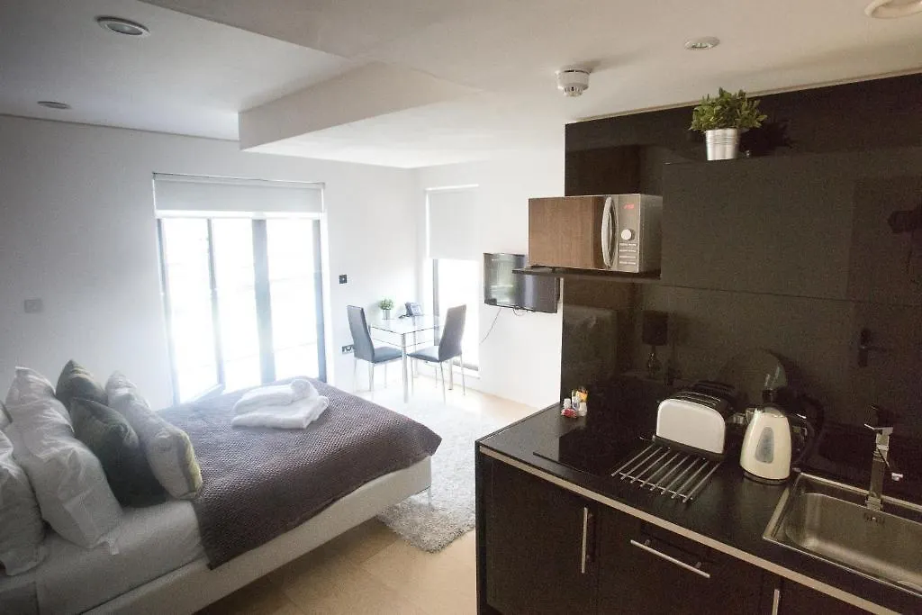 Room Home Stay London 4*,
