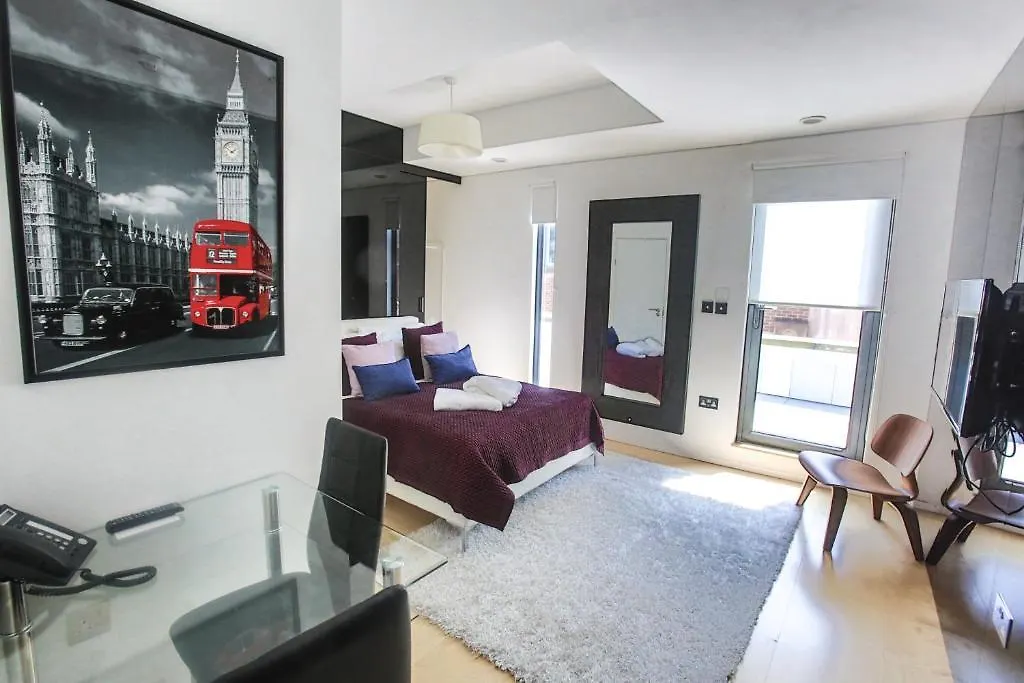 Room Home Stay London Aparthotel