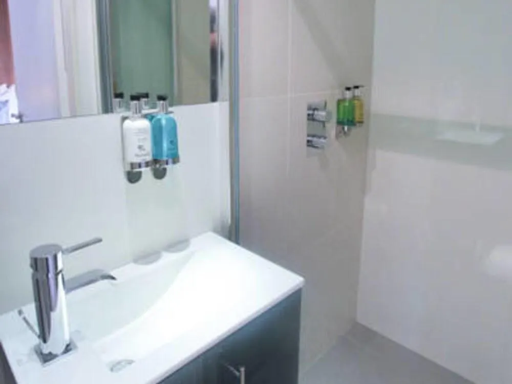 Room Home Stay London 4*,